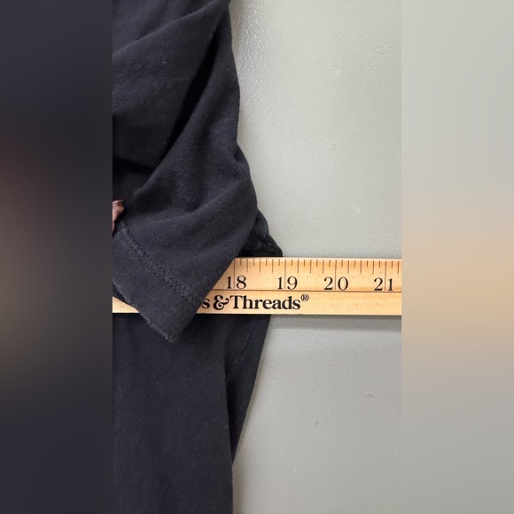 Gucci Beatrix Potter Graphic T-Shirt in Black size Small - Picture 11 of 12